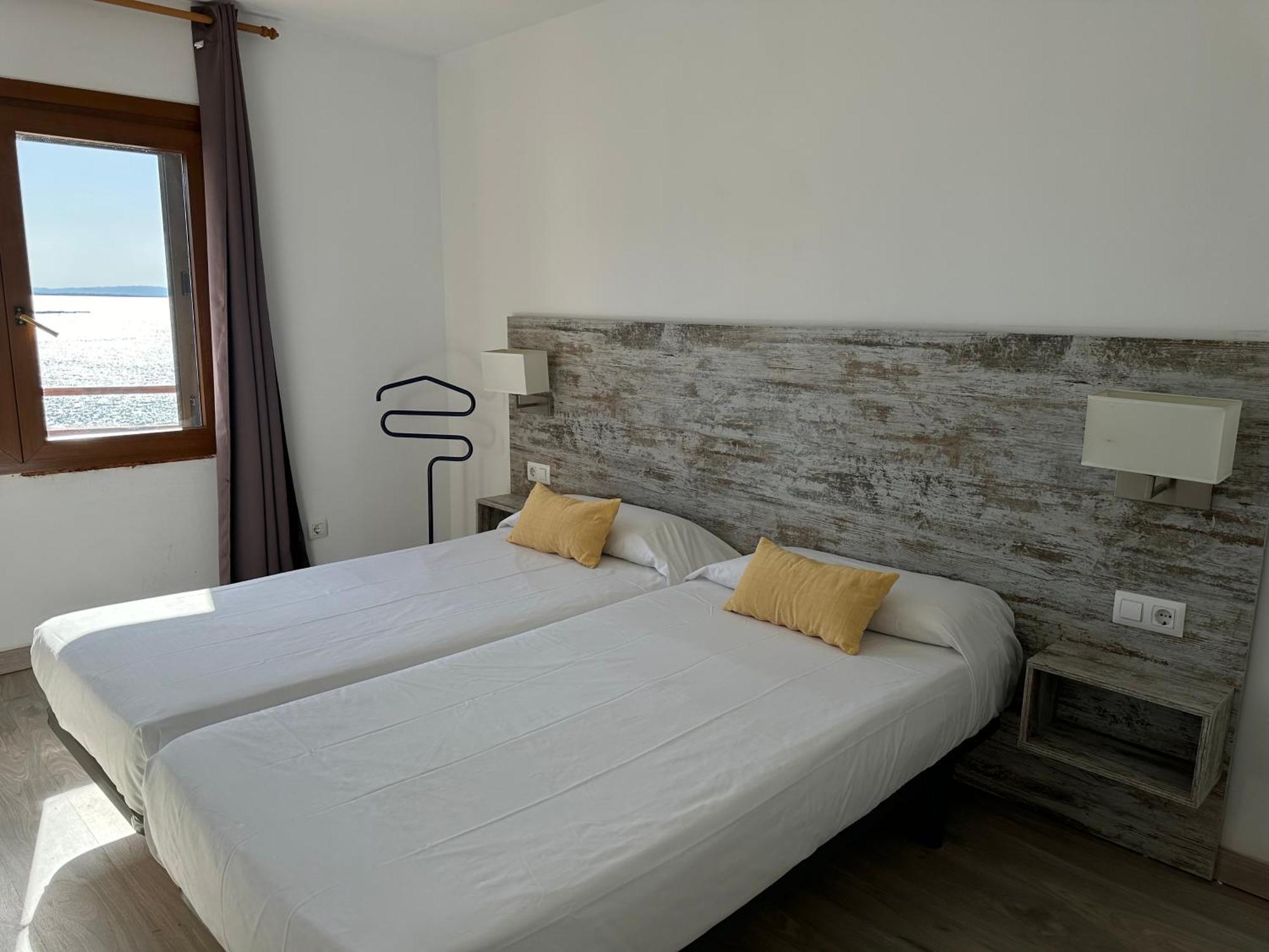 Agi Panama Apartment Росес Екстериор снимка